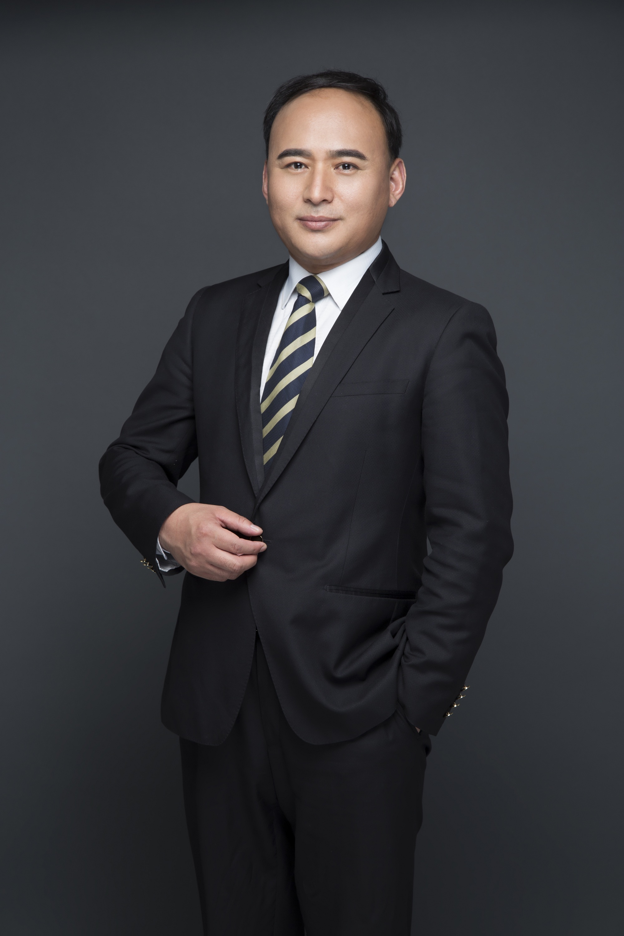 施总
